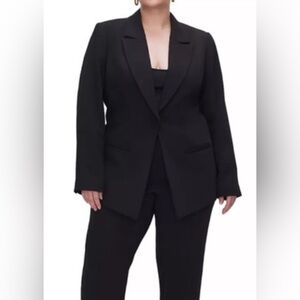 Gorgeous blazer by Good American vanity size 7 or a women’s 4XL